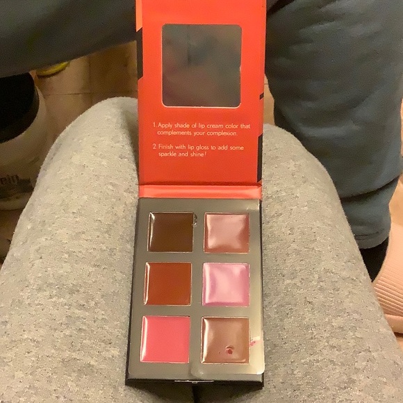 6 Color Lip Cream Palette - Picture 3 of 5